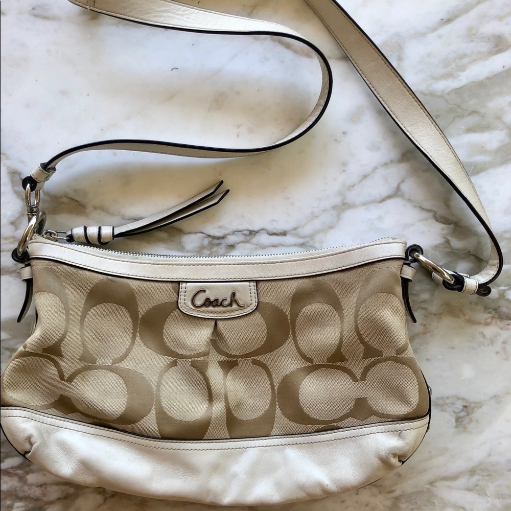 COACH: Crossbody White Leather and Beige Pattern
